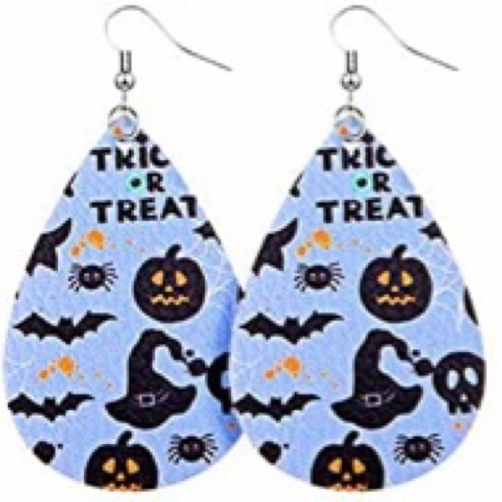 ⭐️3/$17⭐️ OR ❌FREE WITH PURCHASE❌  Cute & Spooky Halloween Teardrop Earrings